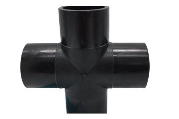 Garnitures de tuyau en acier micro de HDPE de croix de prise de bride d'irrigation par aspiration
